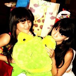 Kumpulan foto² @salshaabilaa & @cassandrasleee ♬ bersama keluarga & Sahabat² || foto jadul / terbaru • Enjoy With #LeadRis #OwnShey||No UnFoll SL Dan CV