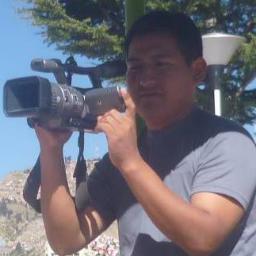 Estudiante de Comunicación Social en la Universidad Mayor de San Andrés, vive en La Paz - Bolivia