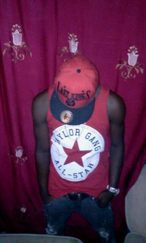 loicquaresma's profile picture. Je suis un jeune garçon de 18ans mignon sympa (cilibat) mn rêve être le meilleur joueur d'Afrique