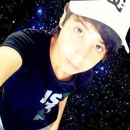 Hola , Soy Alejandro Torres aqui abajo les dejo mi redes sociales ;) ↓ 
http://t.co/MV65lJFqt4
http://t.co/Cnmw2T6sBf
http://t.co/6bOKk8Q73e