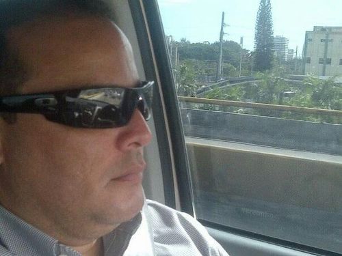 Estudió en la UASD, Ing Civil, Transporte Veras lópez ( Empresa dedicada al área de transporte de agregados ,Mov. de tierras, transporte de Cargas en General).