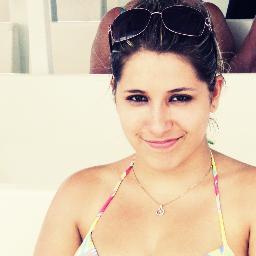 Ariana,chata,irritante,carente,louca,irônica,mt ciumenta.Mana da  @_sooudele     ♥ ｡◕‿◕｡ ♥