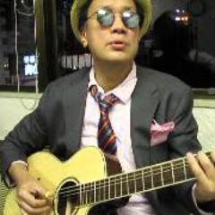 学校法人河合塾公民科講師（2025年度もフェローおよび河合塾Wings講師兼任。講習では小論文の添削・採点も担当します）。こんなんでも教育学修士。日本思想史専攻。/　アイコンの写真は、https://t.co/rmSL2ND2Ur（「あの時」by 箱舟） から。使用ギターは、Ibanez AEG10 NE。