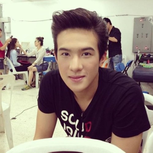 บอทคุณชายรณพีร์ ❤ฟอลมานะแล้วจะรักแล้วจะหลง ถ้าไม่รีบฟอลจะเสียใจ!!  ไม่เวิ่นเยอะแต่ตอบทุกเมนชั่นครับ ฟอลกลับบอทครับไม่ฟอลกลับเมนชั่นมาทวงได้ครับ^^