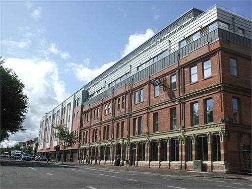 The great Ormeau Road. Welcome to share any memorys or thoughts on the road on the profile.