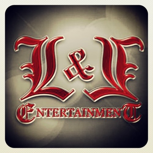 NEED UR NEXT PROJECT RECORDED? I DO VIDEO FILMING 4 SHOWS, EVENTS, CONCERTS, COMMERICALS, MUSIC VIDEOS ETC! EMAIL INFO 2 LNLENTERTAINMENT@GMAIL.COM