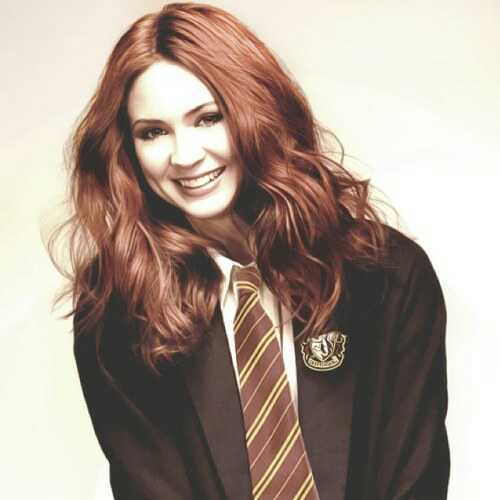 Hi I am lily potter harrys mom single RP 18+