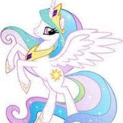 soy la princesa celestia gobernadora de Equestria,  mi hermana es luna