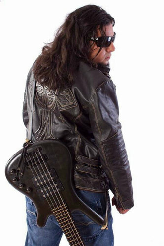 cd86's profile picture. Productor de eventos(@LoudMetalShow), bajista, guitarrista (@Late_band), diseñador gráfico, empresario, melómano, cinéfalo, tecnófilo...