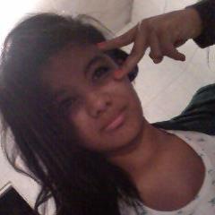 Sou uma mae determinada pra tudo .... impossível e o possível ..... casada ....
 .