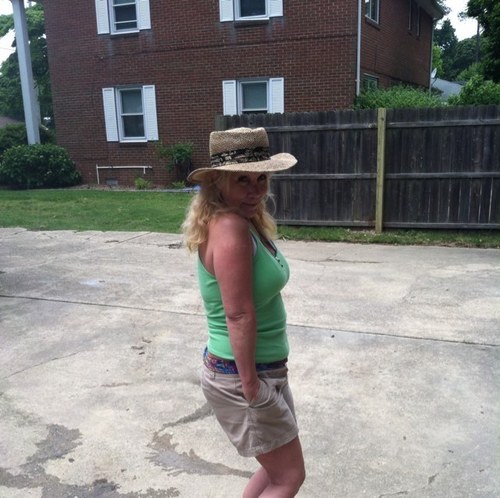 YeattsBeth's profile picture. I lost my brother, Charlie to suicide . My faith keeps me strong.  I talk  to him ithru my prayers.. Always dreaming big. Can't wait to see what's next