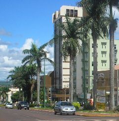 Toledo está localizado na Região Oeste do Paraná. Segundo levantamento do IBGE, 2010, a cidade possui pouco mais de 119 mil hab.