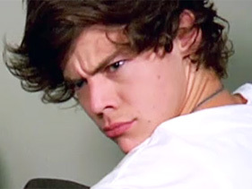 Follow @ahoynourry & @seoulniall