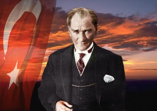 Modern düşünceye sahip sonuna kadar ATATÜRK İlkeleri'ne bağlı bir Türk genci.