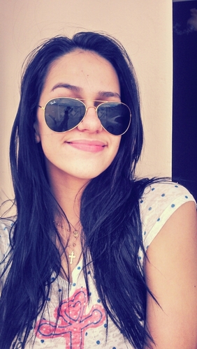 Sou fera, sou bicho, sou anjo e sou mulher.
 http://t.co/ldkezstR