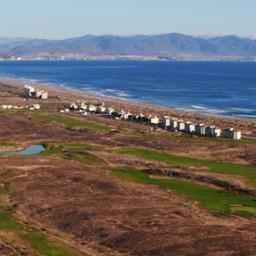 Para vecinos y visitantes de Serena Golf que busca mantener la calidad de vida,  seguridad,  armonía, el respeto y cuidado al medio ambiente. Denuncia o Destaca