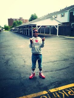 Real Nigga Tweetin Stfu Hoe Follow My Sister @ClothesOva_Hoes