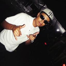 me segue logo.