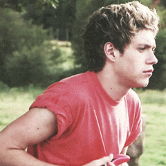 UnrealNiall's profile picture. 