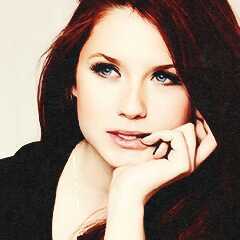 Hi I am ginny weasley alone.sister in weasley family RP MC