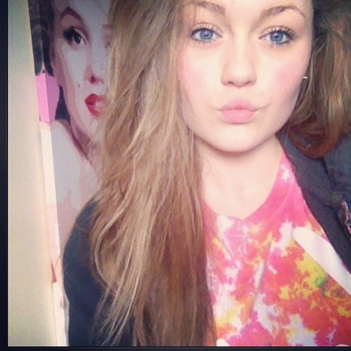 follow me&i'll follow you back.