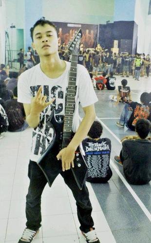 Lead Guitar Assassin Revolution | @Assassin_Revolv \DC/ | CP : 57449920