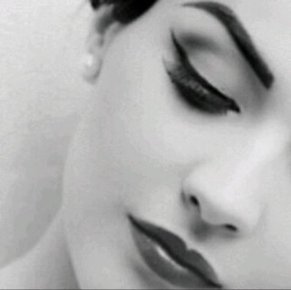 ¸♡.َ . +̴ لا تزالُ #الأنثى هي حياةُ و جمالُ هذا الكوكب ؛ مهما كثُر عددُ الذكور و مهما تربعوا على عرشِ السُلطة ؛ تبقى الإناثُ أرقُ و أجملُ سُلطة// الخاص مهمله