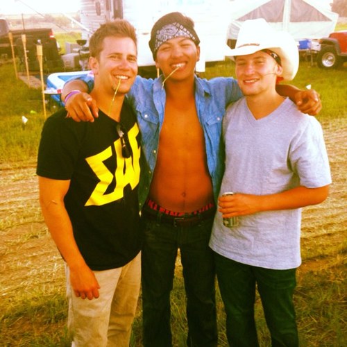 _myoung_'s profile picture. 