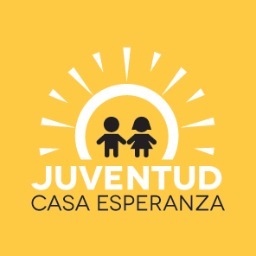 Grupo de jóvenes estudiantes y profesionales comprometidos con la labor del Casa Esperanza y su lucha contra el trabajo infantil.