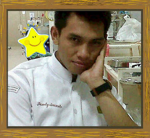 Pendy19758917's profile picture. Pin 2A4378BD