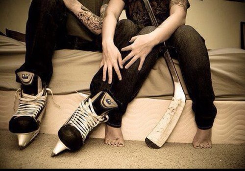 When in doubt date a hockey player.