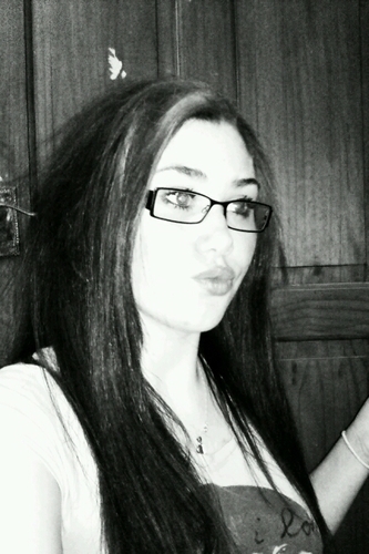 Erm, follow me & irl follow back.;) #Simple.