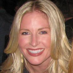 PR gal, music lover, foodie-in-training, frequent golfer, Chicago sports addict, ILLINI superfan.
