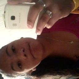 ♥Olho no olho, pele com pele
Mil pensamentos rolando
Os desejos se revelem... (8'