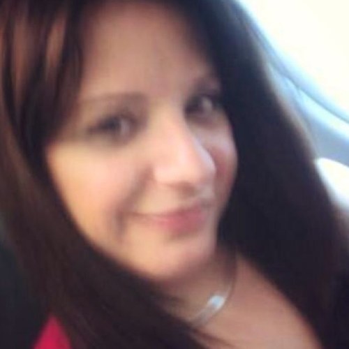 damarysfr's profile picture. No es la apariencia, es la esencia. No es el dinero, es la educación. No es la ropa, es la Clase- Coco Chanel