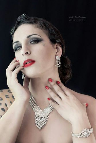 LauArmy's profile picture. Burlesque performer, Pin up model, crazy for rock and roll and tattoos
