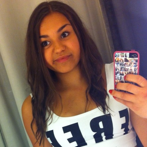 My name is Jagoda. Friend's call me Jaggis. I'm a Polish Belieber, and right now I live in Norway.