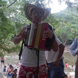 OMBE NO ME QUEJO DE LA DICHA QUE EH TENIDO :DD
