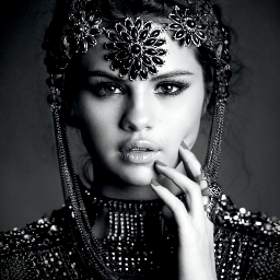 Bienvenidos a selena gomez universe una web donde encontraras todo lo que necesitas saber acerca de la actriz/cantante @selenagomez gracias por seguirnos