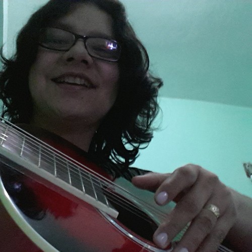 Sou completamente apaixonada pela Arte em todos os seus segmentos.Amo a música,pintura,desenho,dança etc.Faço parte desse universo, não seria nada sem Arte!