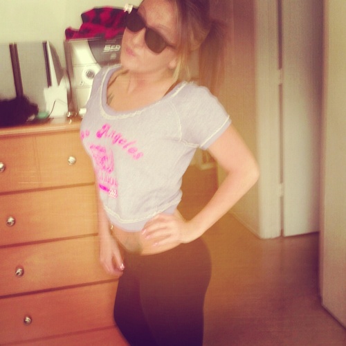 CourtneyTaylaaa's profile picture. Read my Tweets#TEAMLIBRA