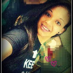 Eu vivo com α cαbeçα nα luα, com músicα no ouvido e corαção nα boca.:)
αquelα qii todô³ mundo tα fαlαndoo mαl&tentαndo ser totαlmente iguαl!!!♥