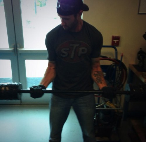 The_Only_Rosie's profile picture. A mushroom cloud makin mother fucker. Chive on.