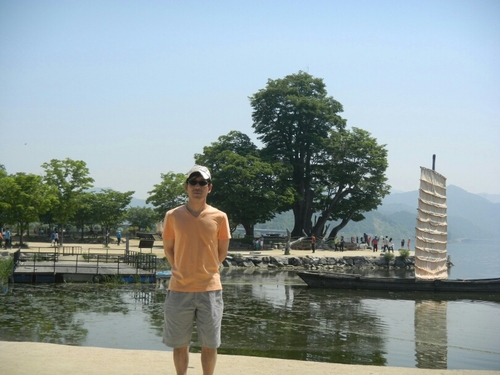 이로움 보다 의로움을! 상식이 통하는 세상을 귀경다니는..민초!!