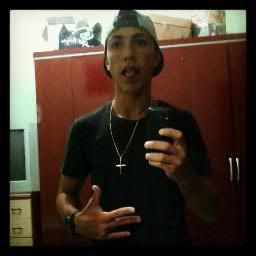 Humildade naum te faz melhor qe ninguem mas te faz diferente de muitos #Deusétudo #Toiss !