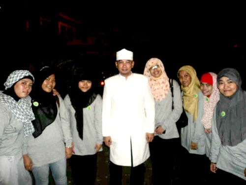 ♥Allah♥ Muhammad♥Keluarga♥ Mendukung seseorang yg sekaligus menjadi guru, saudara, sahabat♥Resmi followed @Aswanfai 13-05-2013...akun  ini di urus oleh admin.