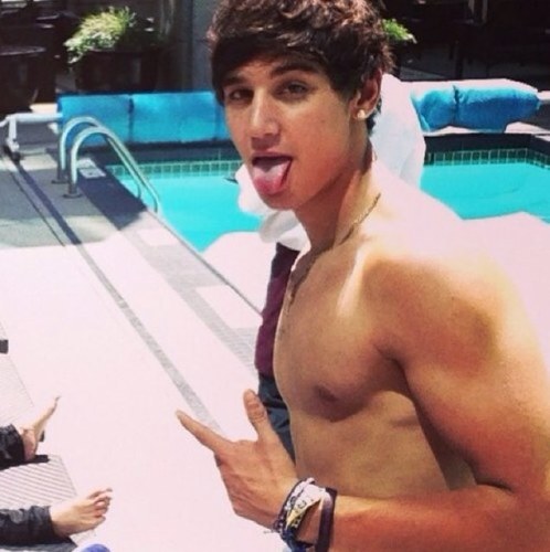 JaydenAStyles's profile picture. Hey Welp, OKAPI.