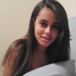 franca demais, amorosa, nervosa, amiga, nina sapeca
cheia de atitude*--*'
