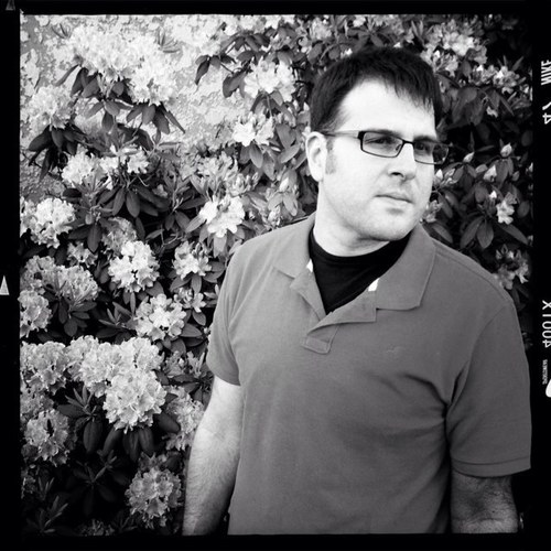 Owner of Summersteps Records & proud papa. I used to write & play guitar with my band Kid Icarus. Now I mostly sell & buy too many records.