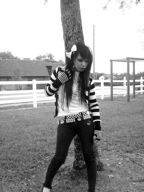 Emily4n0n's profile picture. 